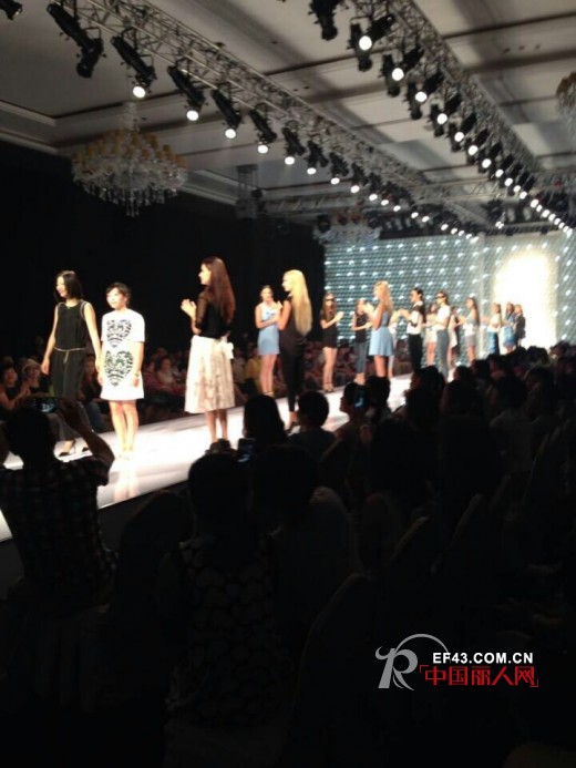 热烈祝贺MEITLER女装2015春夏新品发布会成功落幕