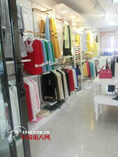 恭贺依然秀女装江西抚州店8月31日盛大开业