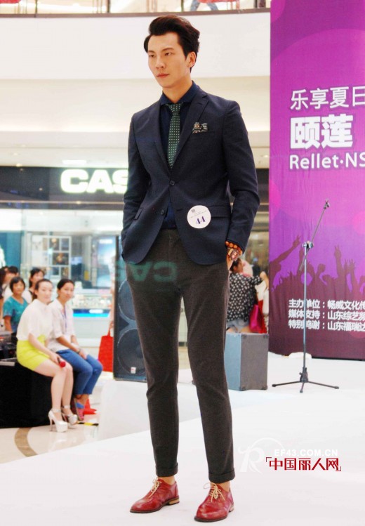 时尚秀 舒朗牵手新丝路 筑梦时尚舞台