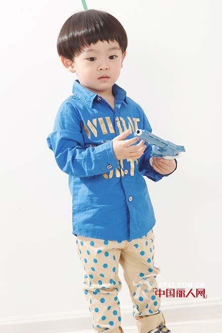 充满生命力的波点童装搭配 可爱波点让孩子萌萌哒