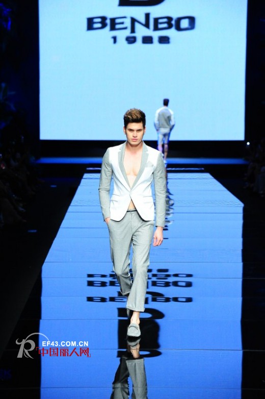 热烈祝贺“BENBO拾年·梦想随行”2015春夏新品发布会圆满落幕
