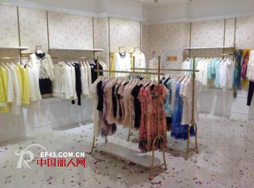 热烈祝贺木帛女装甘肃成县百家店9月1日盛大开业