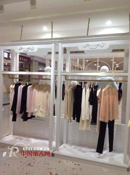 热烈祝贺木帛女装甘肃成县百家店9月1日盛大开业