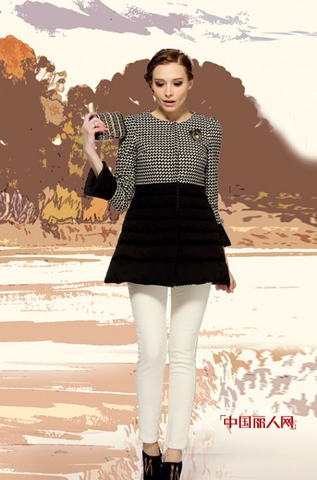 成熟女人秋装怎么搭配才更时尚优雅?  成熟女人怎么穿衣才更有女人味?