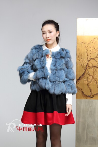 皮草外套怎么搭配才不显老 2014皮草外套新款