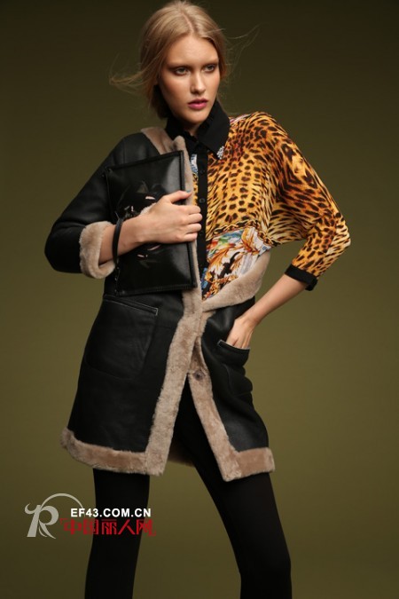 今年有什么好看的新款秋装上市?  想知道的进来看看吧!