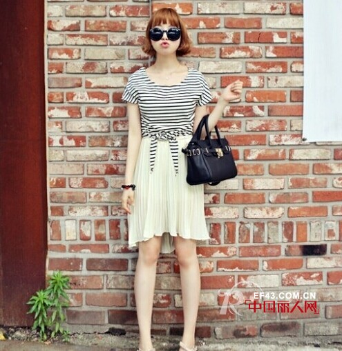 中秋节回家见长辈怎么穿才得体又时尚好看?  看街拍达人来为你示范