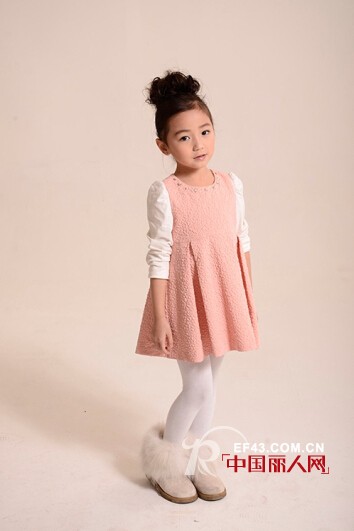 秋季童装不同风格的搭配方法 潮童服饰怎么搭配