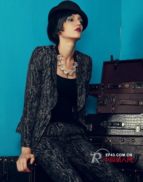 森林绿是什么颜色 玛仙娜森林绿服装搭配