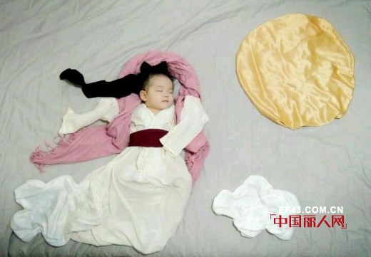 月满中秋 以爱团圆:Happy Mid-Autumn Festival