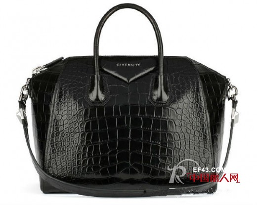 比车还贵的名牌鳄鱼皮包包  一个包顶一辆车