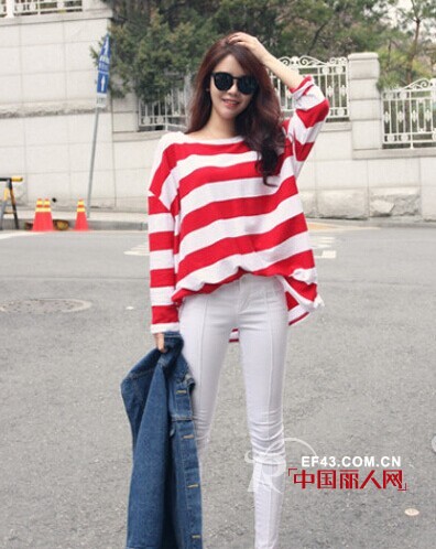 紧身裤怎么搭配才更时尚显瘦?  像街拍潮人们这样穿准没错