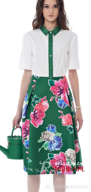 开在水边的夏日繁花 亲临2015春夏纽约时装周