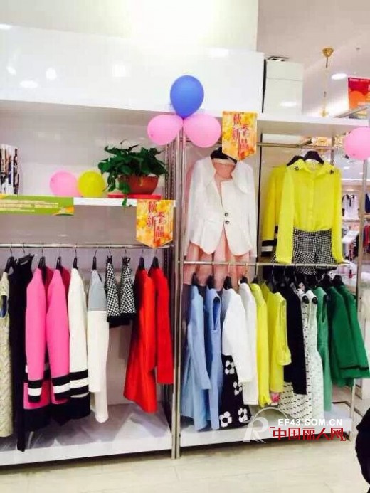 祝贺艾莜女装强势入驻苏州万达商场