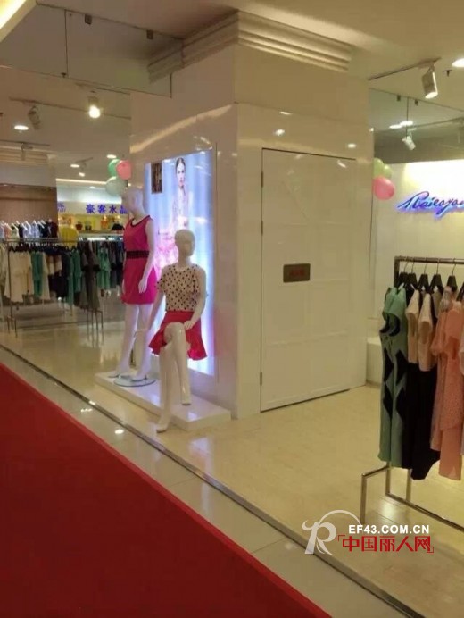 祝贺艾莜女装强势入驻苏州万达商场