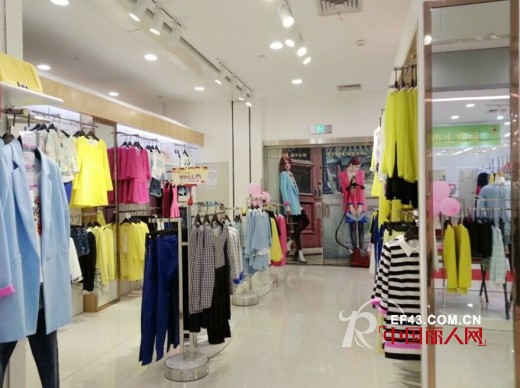 热烈祝贺城市衣柜女装湖北省仙桃市武商购物中心中秋佳节盛大开业