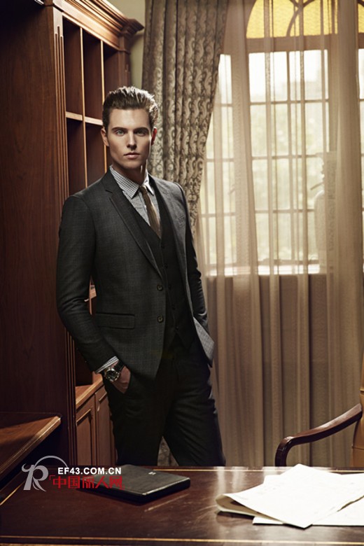 波司登2014新款灰色系列男士西装 沉稳中彰显气质