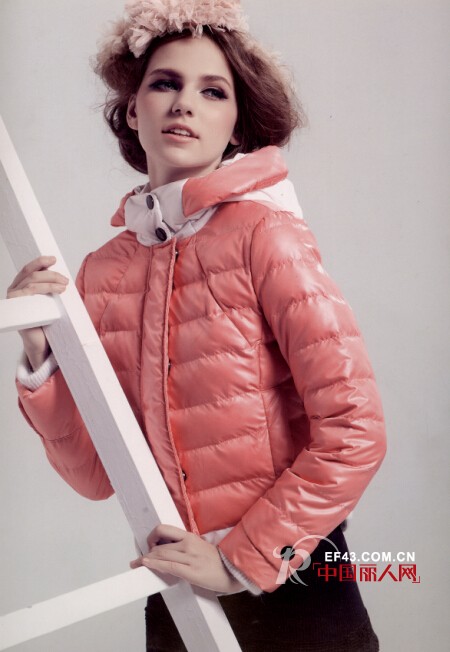 西子丝典2014冬季新款羽绒服系列上市 让你保暖时尚两不误