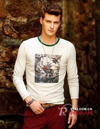 秋天送什么礼物给男友 长袖T恤衫什么款式的百搭