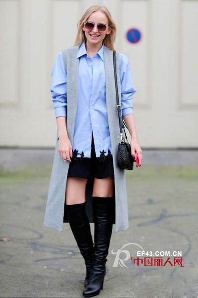 短打下装+及膝长靴时尚街拍  早秋微凉性感不能减分