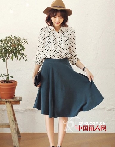 初秋OL优雅搭配  衬衫搭配半身裙简约装扮