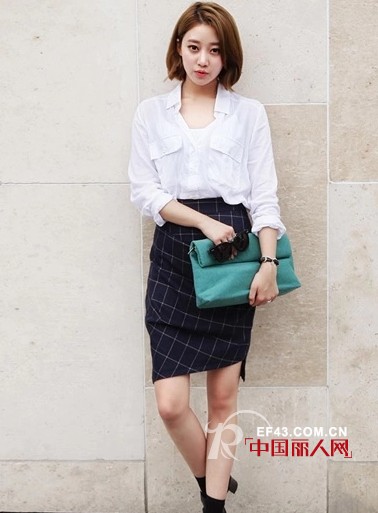 初秋OL优雅搭配  衬衫搭配半身裙简约装扮