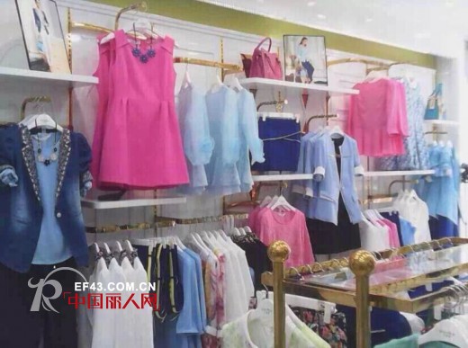 中秋节新店开业热潮来袭 七彩蝶女装连开两家新店!!!