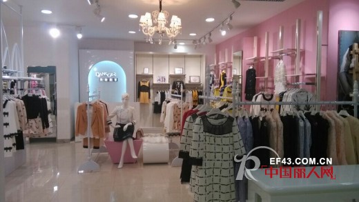 热烈祝贺丹诗格尔女装江西新余店今日盛大开业