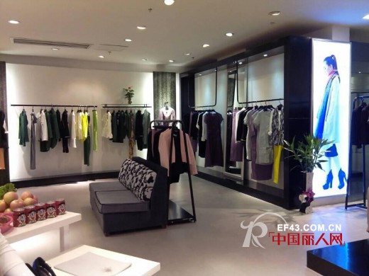 捷报连连:JOYPRO乔品女装步步高商场盛装开业