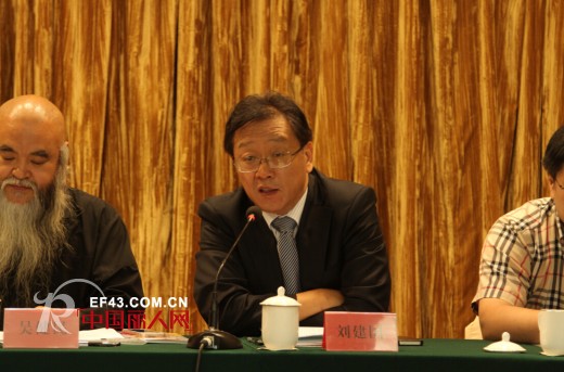 市服装行业协会第四届会员代表大会盛大召开