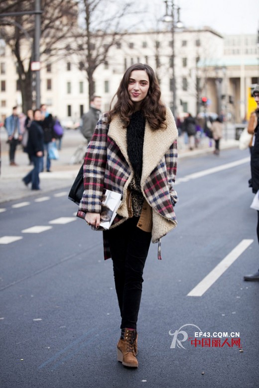 秋冬季怎么才能玩转格纹装?秋冬季格纹装怎么搭配