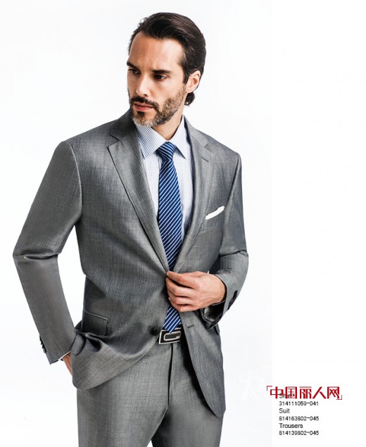 职场新人服装搭配,轻颜色服装搭配留下好印象