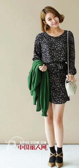 长袖连衣裙怎么搭配 八种穿搭方案