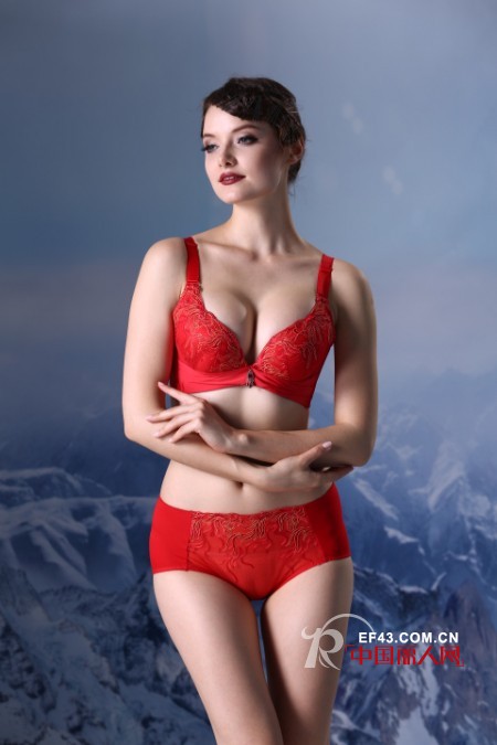 本命年送什么礼物 红色内衣合适吗 蕾丝绣花内衣两件套