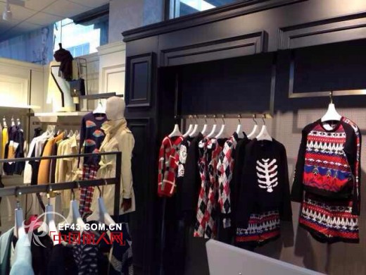 西蔻女装专卖店陈列 恭喜Siego西蔻山东省日照市店铺开业