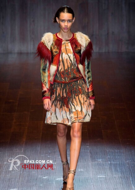 Gucci米兰时装周发布2015春夏新品 百变风格让人惊喜