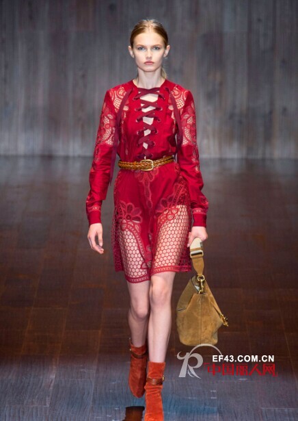 Gucci米兰时装周发布2015春夏新品 百变风格让人惊喜