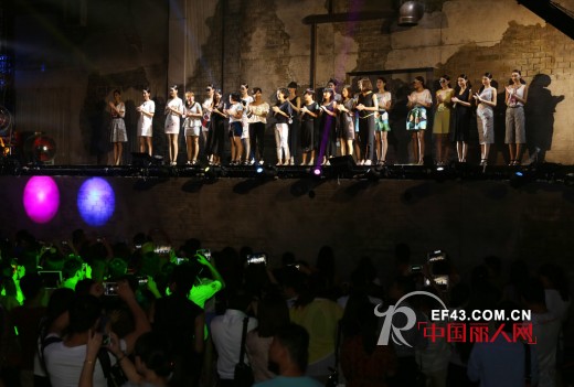 玛诗可MAXIGO 2015春夏发布会跨界上演3D视觉秀