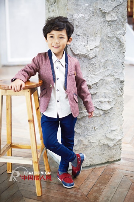 韩国小帅气衬衫怎么搭配 儿童衬衫搭配什么衣服