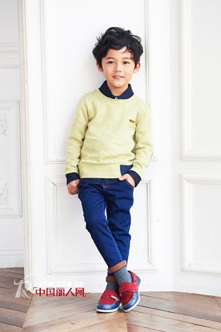 韩国小帅气衬衫怎么搭配 儿童衬衫搭配什么衣服