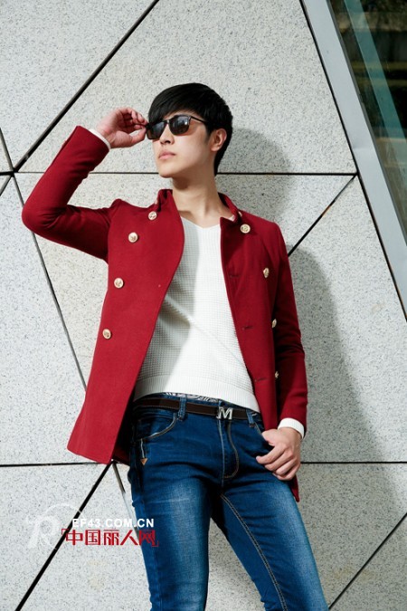 秋冬“温暖牌”呢大衣搭配 男士大衣怎么搭配好看?