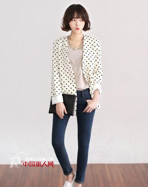 秋意正浓跳跃的波点装点你的美丽 波点服装搭配