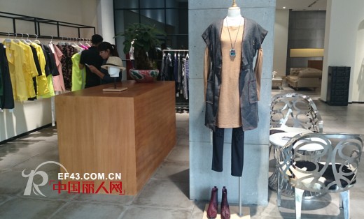 恭贺:云南昆明市五一路39号LESERBIE奕色专卖店将于9月26日开业