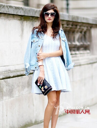 秋装怎么搭配才最时髦?  简约范才是王道