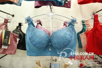 【摩登活动】——又惊艳又有好礼!摩登芳河北青县国庆感恩回馈活动!敬请关注!