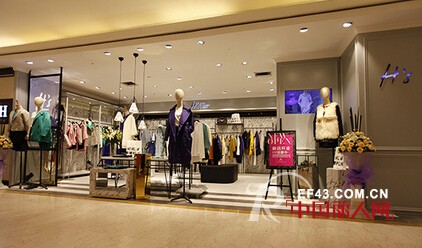 HS女装武林银泰店盛大开业