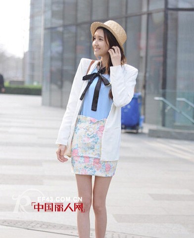 秋季小西装巧搭配 女士西装搭配