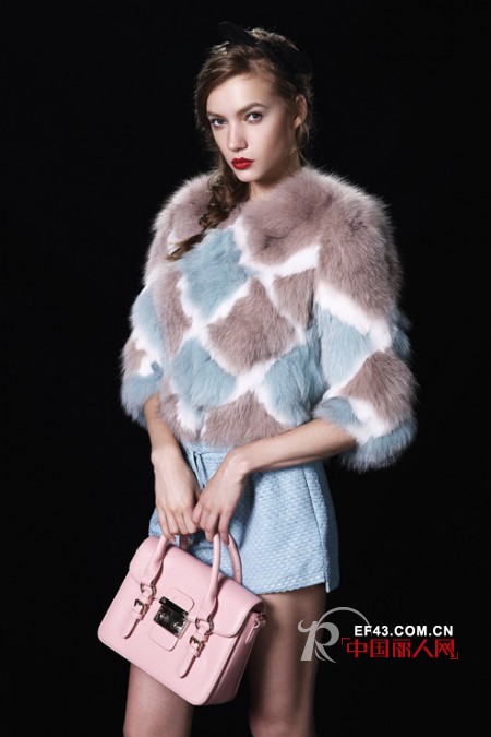 皮草外套新款图片及搭配技巧