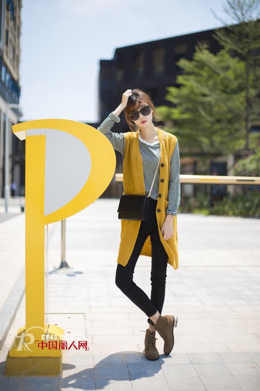 秋季长款马甲搭配 长款马甲怎么搭配好看?