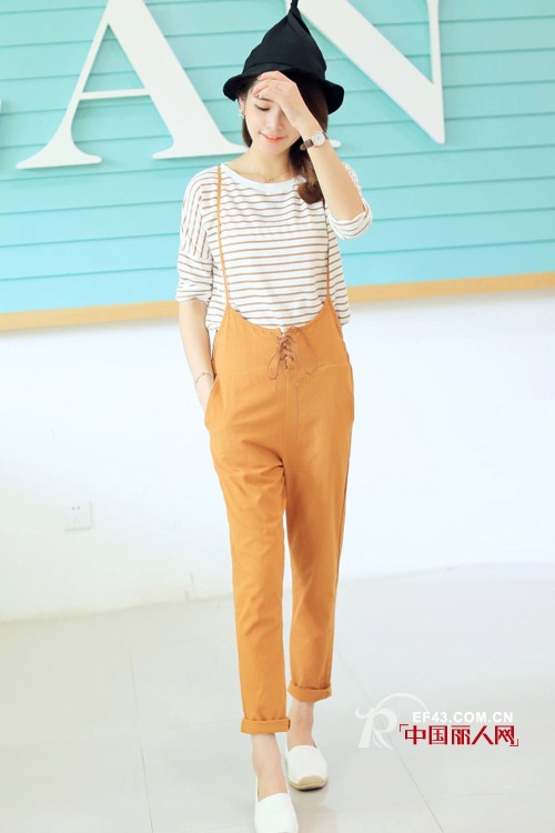 姜黄色是什么颜色 如何用姜黄单品穿出秋天的童话感!